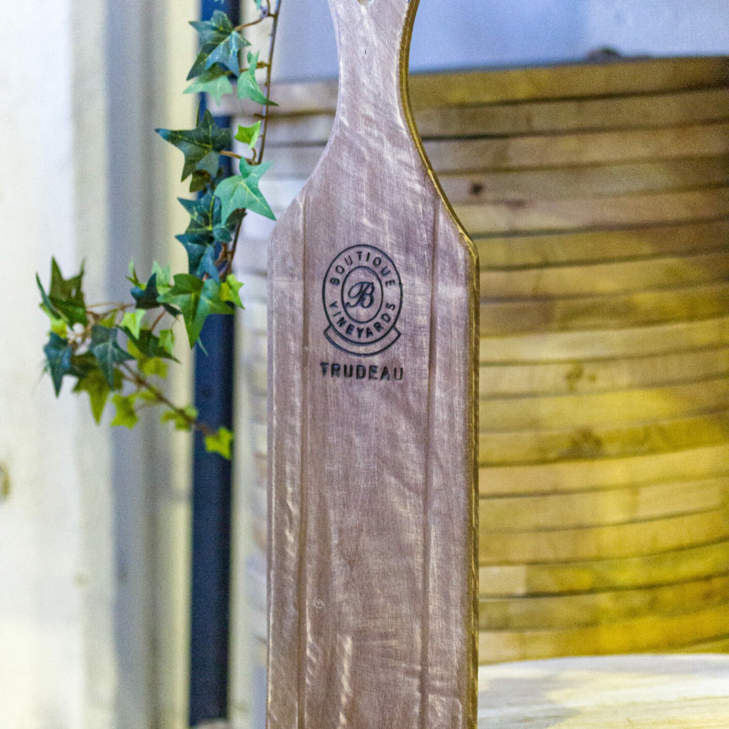 Baguette Board with Handle - Medium - The Hideaway