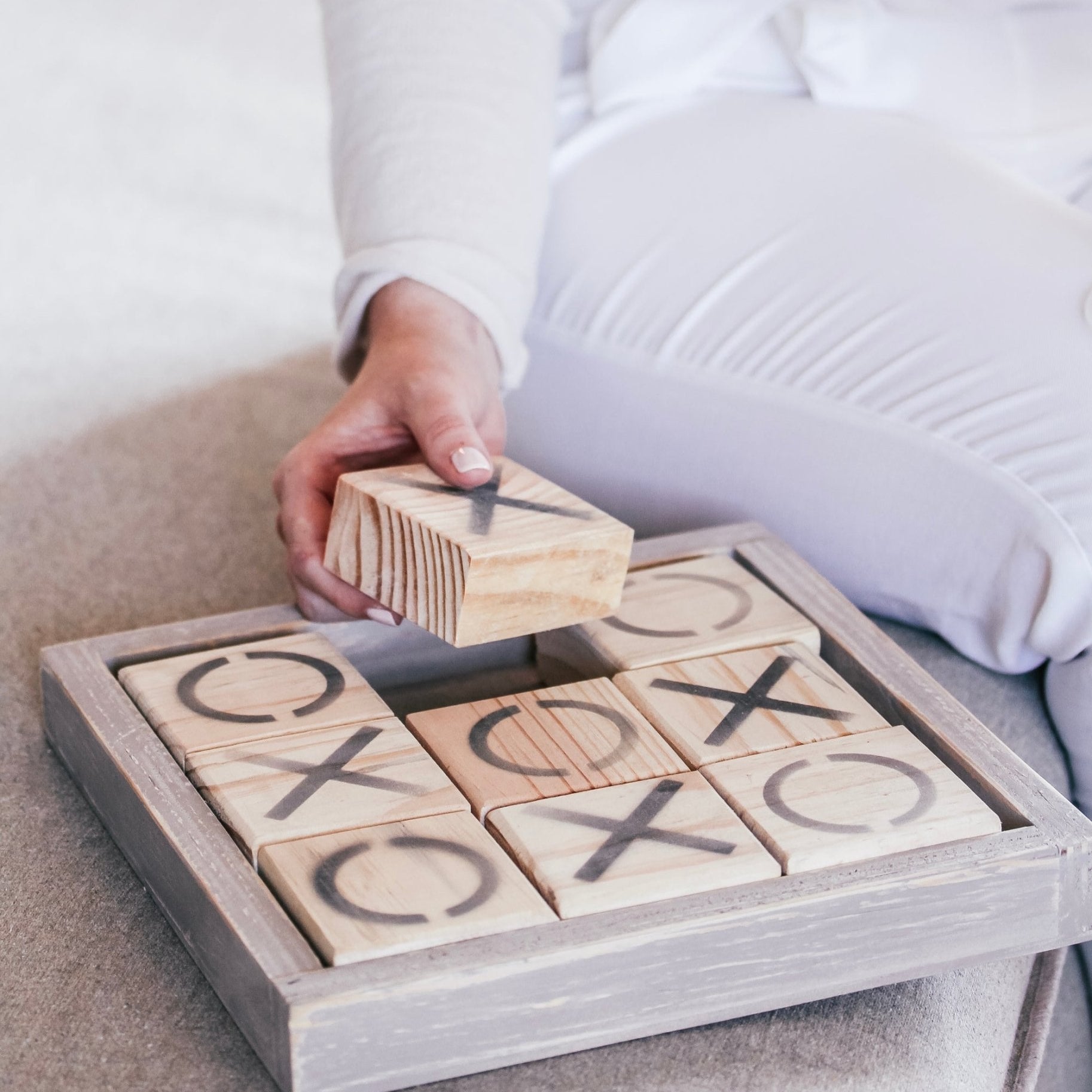 Noughts & Crosses - The Hideaway