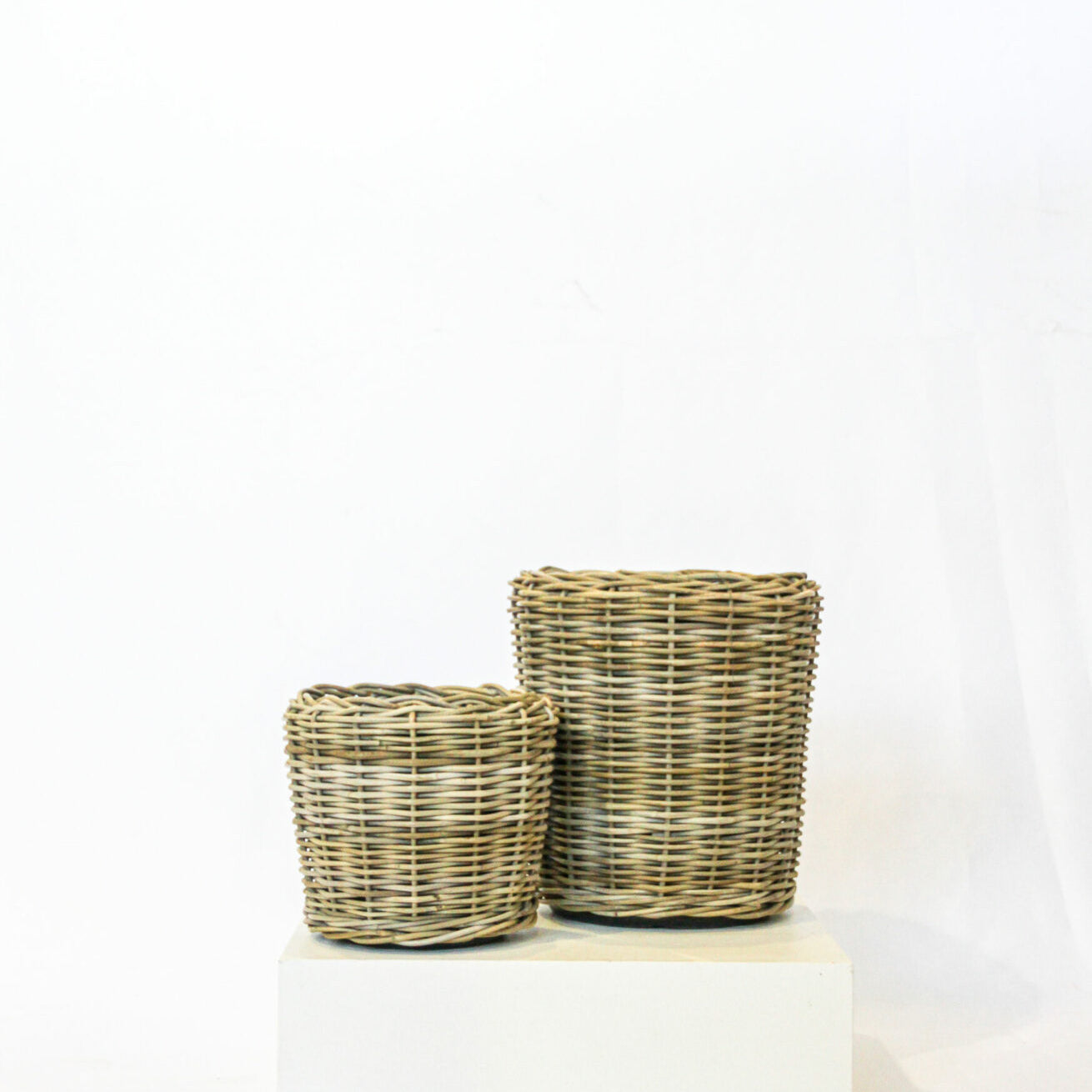 Large Rattan Planter with Lined Inner 30l - The Hideaway