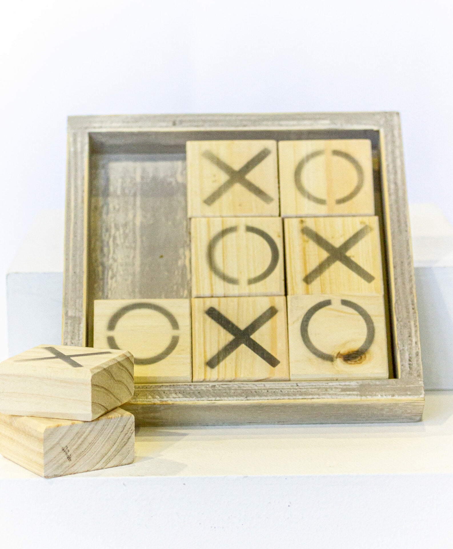 Noughts & Crosses - The Hideaway