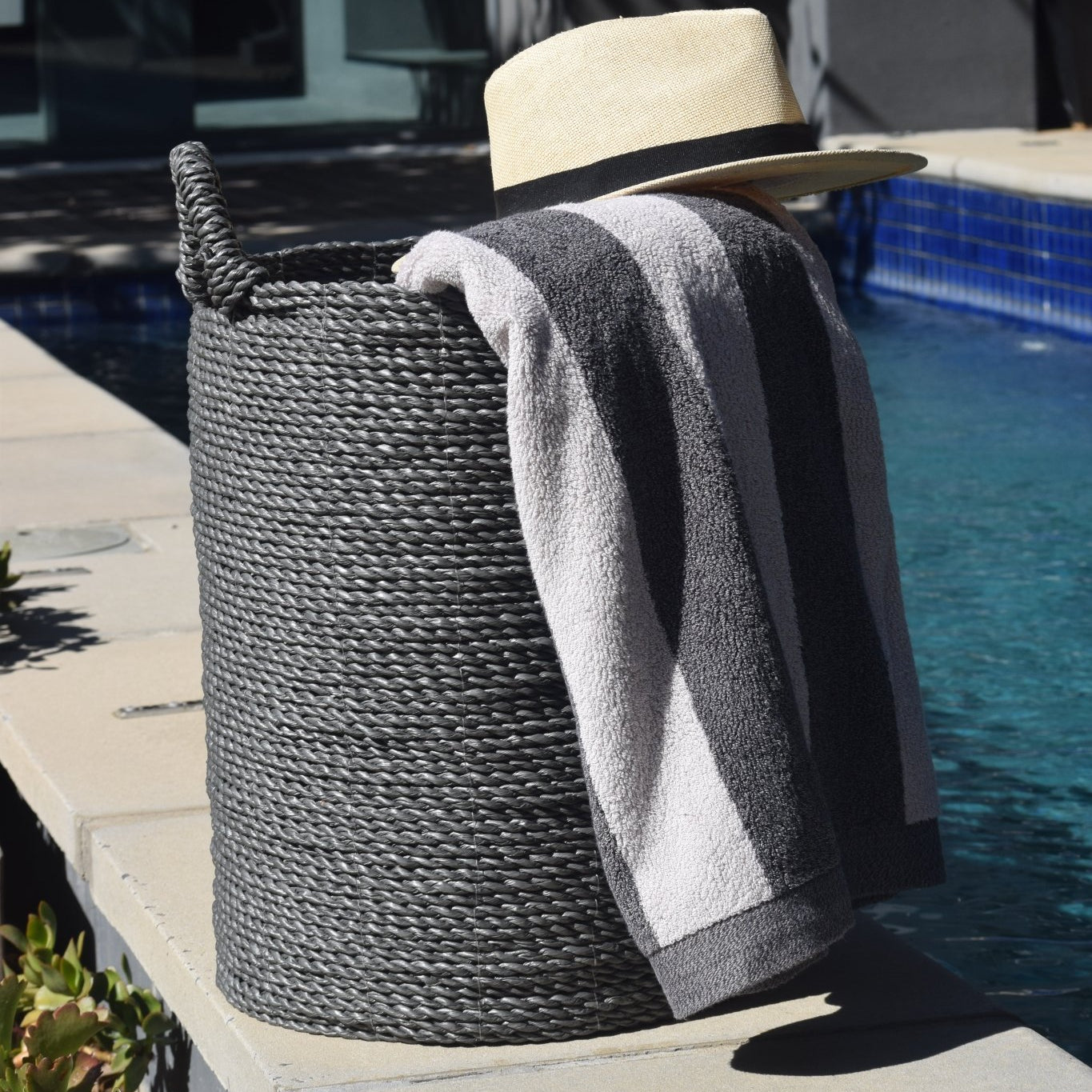 Grey Seagrass Laundry Basket - The Hideaway