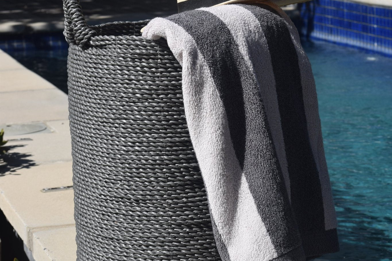 Grey Seagrass Laundry Basket - The Hideaway