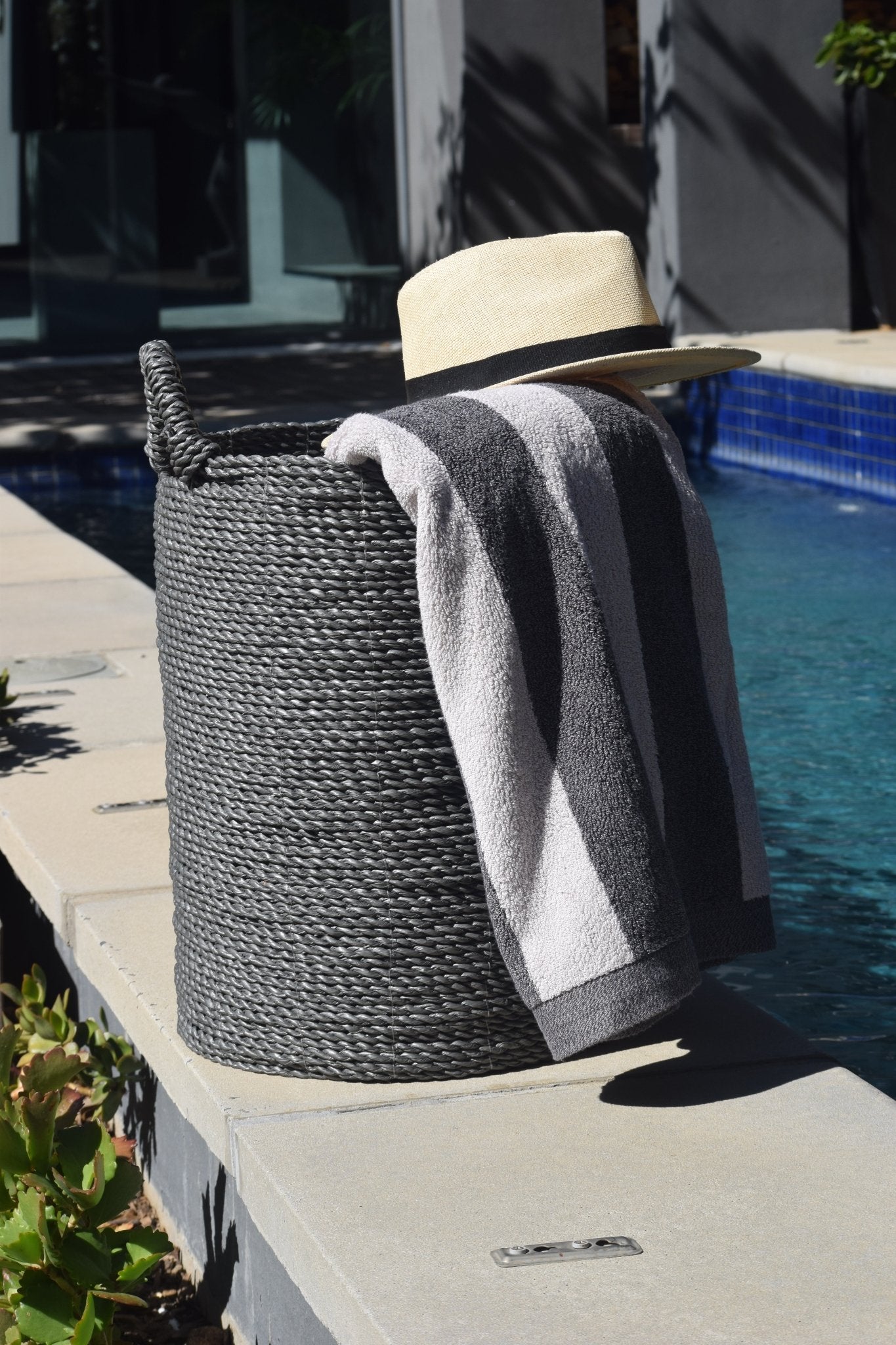 Grey Seagrass Laundry Basket - The Hideaway