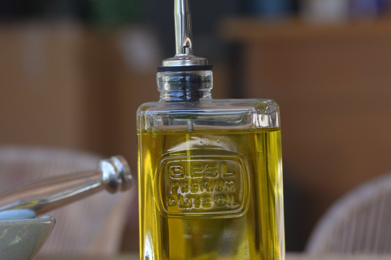 Luigi Bormioli Glass Olive Oil Bottle - The Hideaway