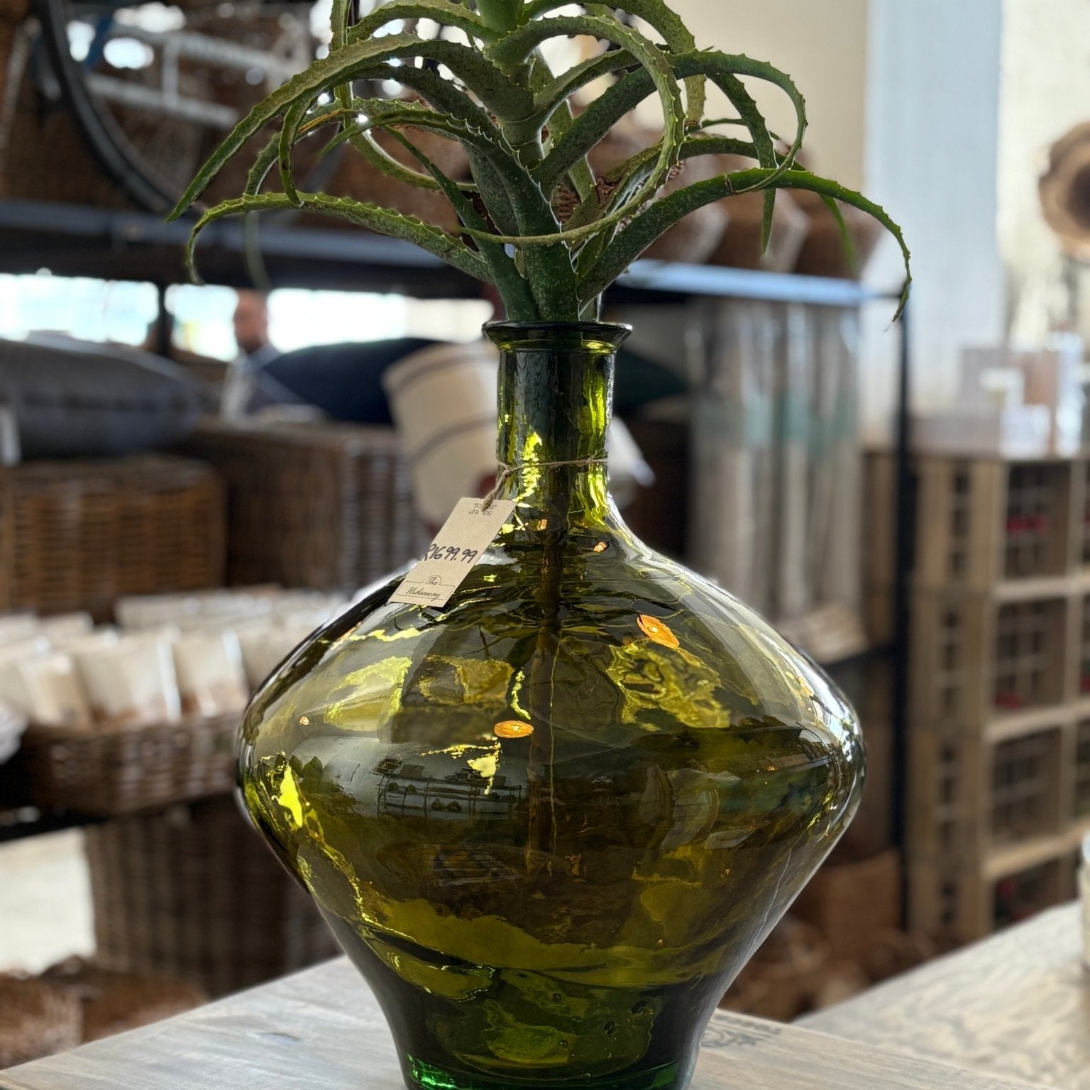 Green Jarron Vase 46cm - The Hideaway